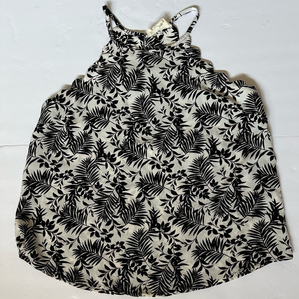 Sweet Wanderer womens floral top